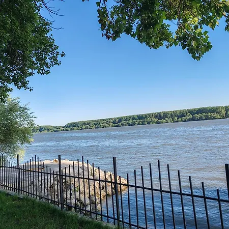 Tatil Evi Dadula Na Dunavu